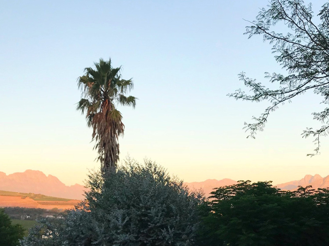 楔角度乡村温泉酒店主图