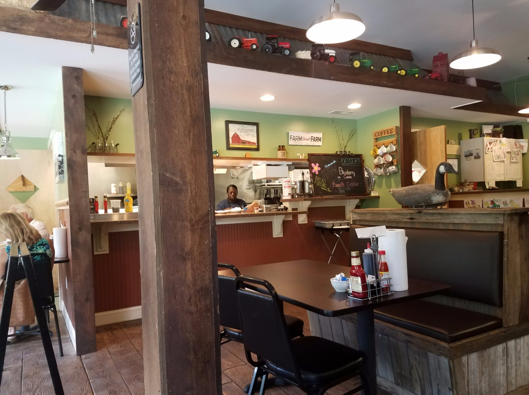 Hustle餐馆和美食-17 South Family Restaurant