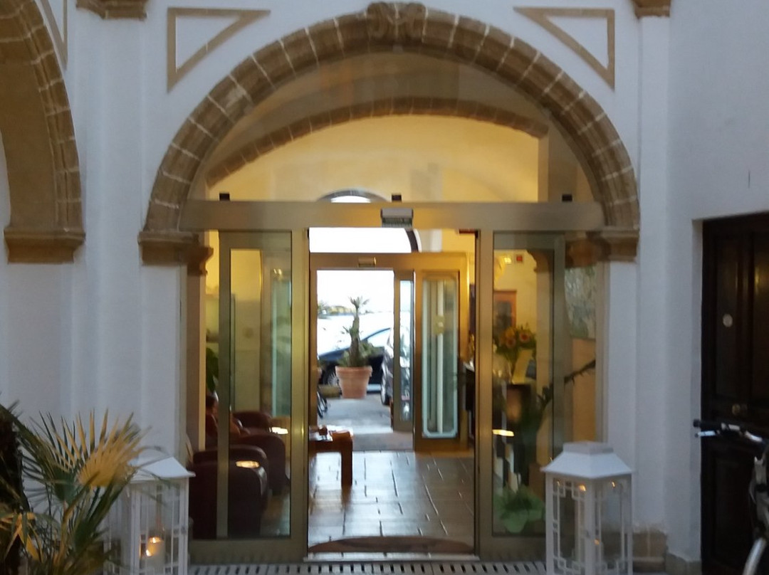 Al Pescatore Hotel & Restaurant