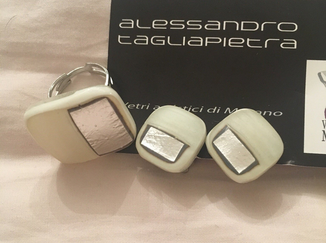 Alessandro Tagliapietra - Murano Glass Jewels-Burano必去景点