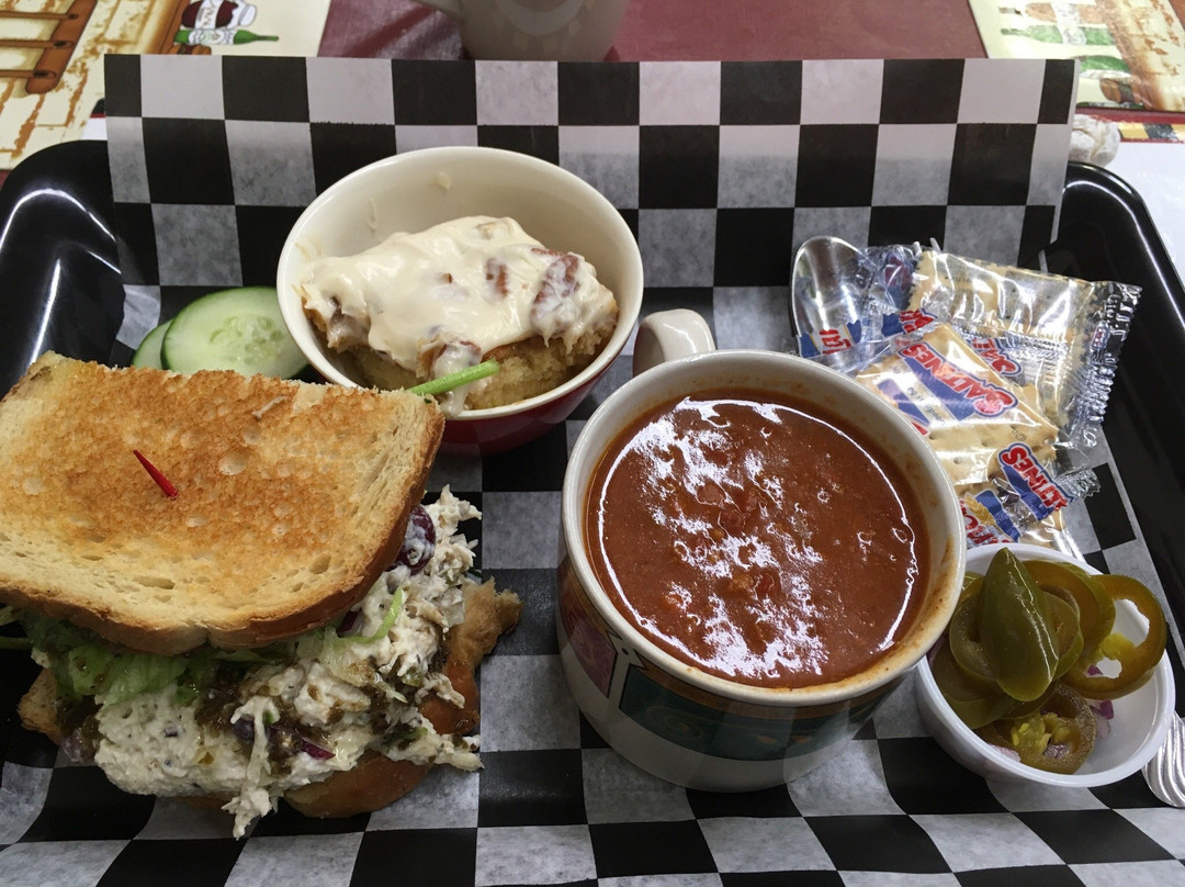 Green Forest餐馆和美食-Farmer in the Deli