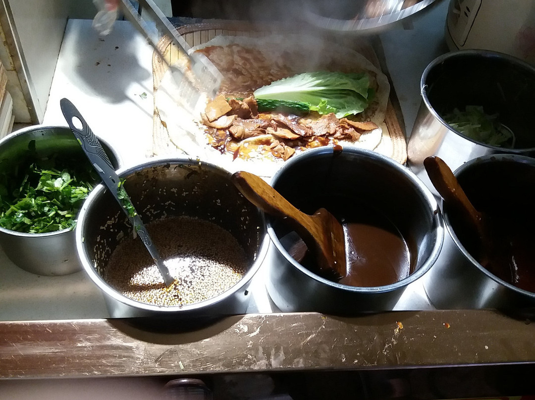 三圣宫美食文化街景点图片