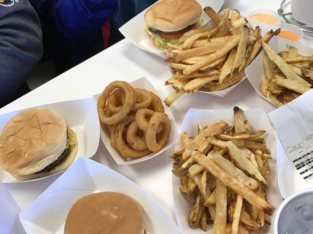 Sedgwick餐馆和美食-Big Larry's Burgers