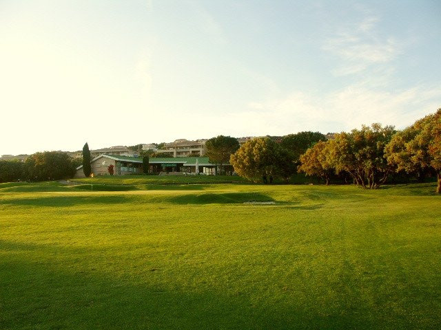 Golf de Nimes Vacquerolles景点图片