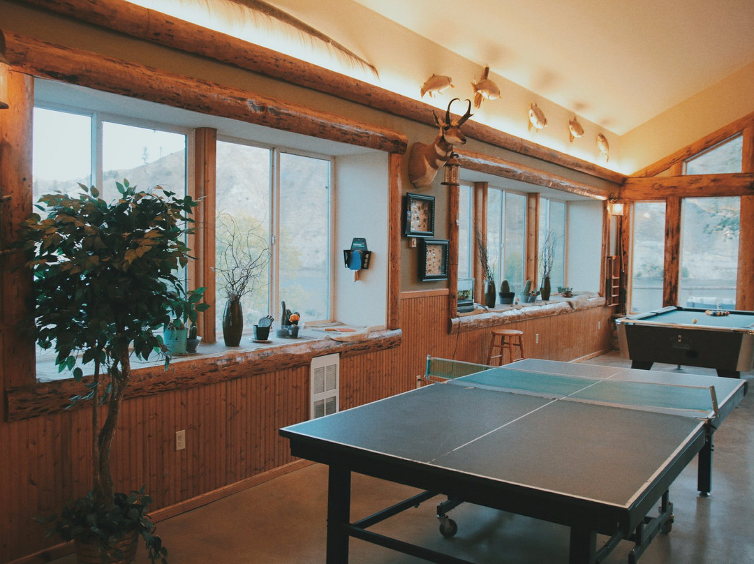 Columbia River Guest Ranch