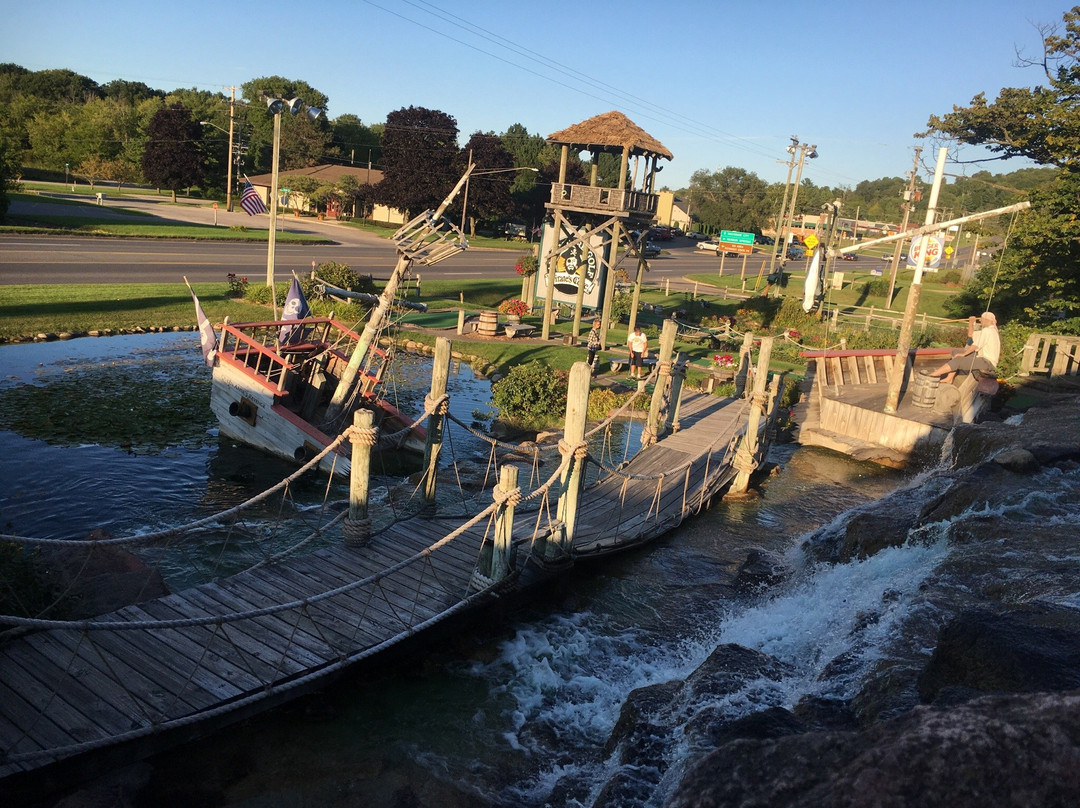 Pirate's Cove Adventure Golf景点图片