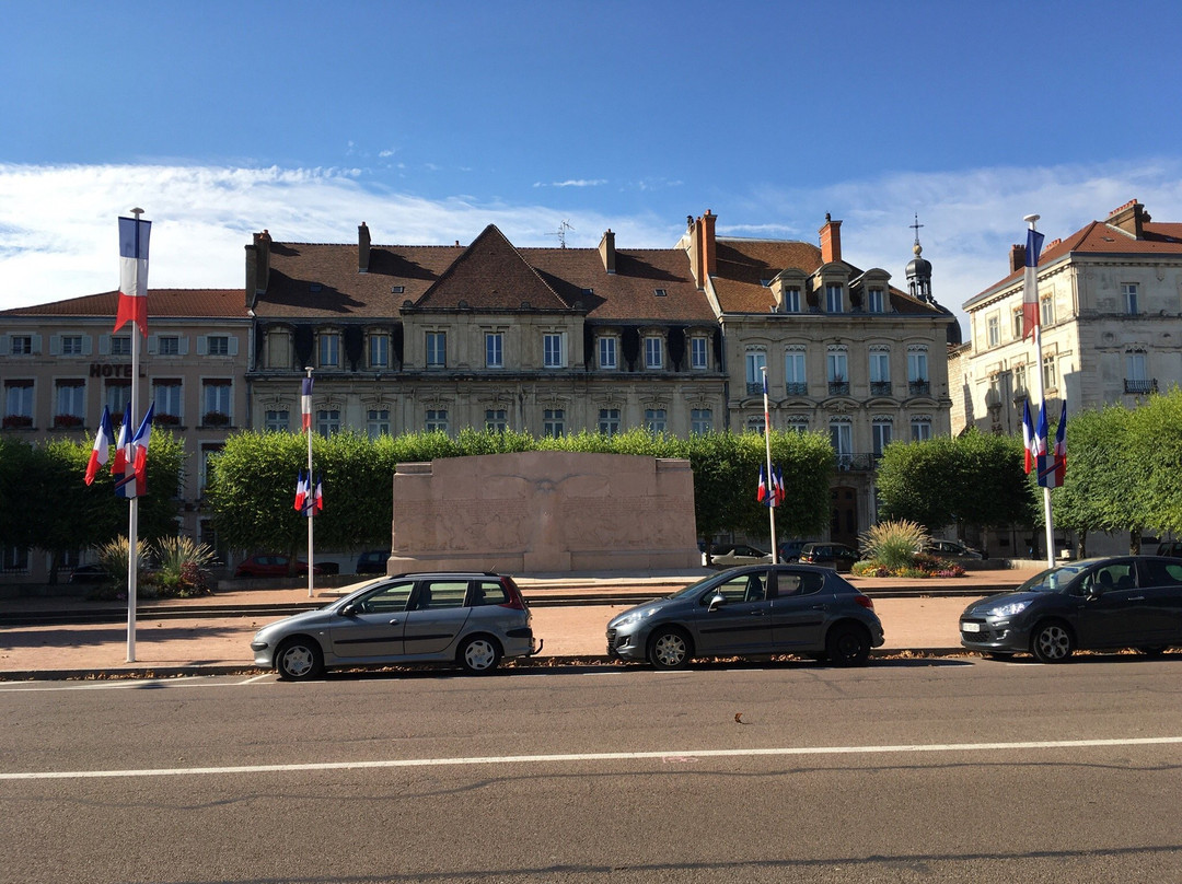Monument aux Morts景点图片