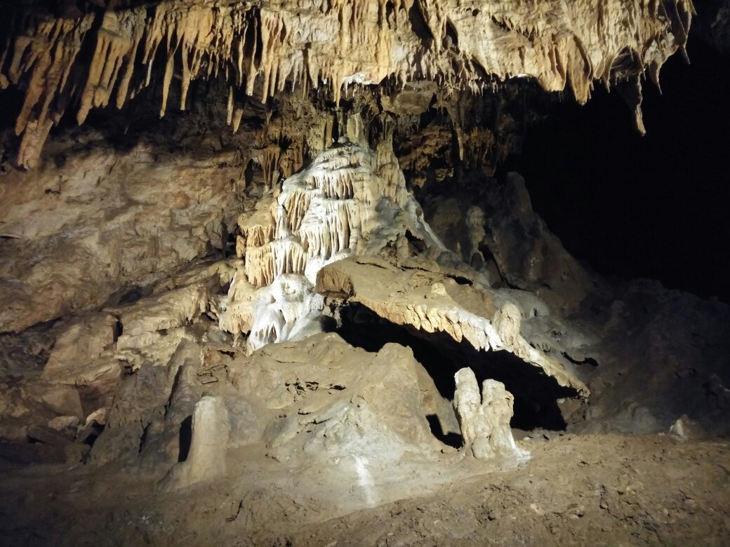 St. Stephen Stalactite Cave景点图片