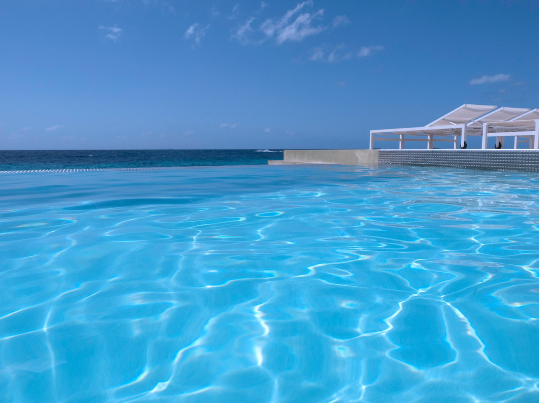 帕帕加海滩成人酒店