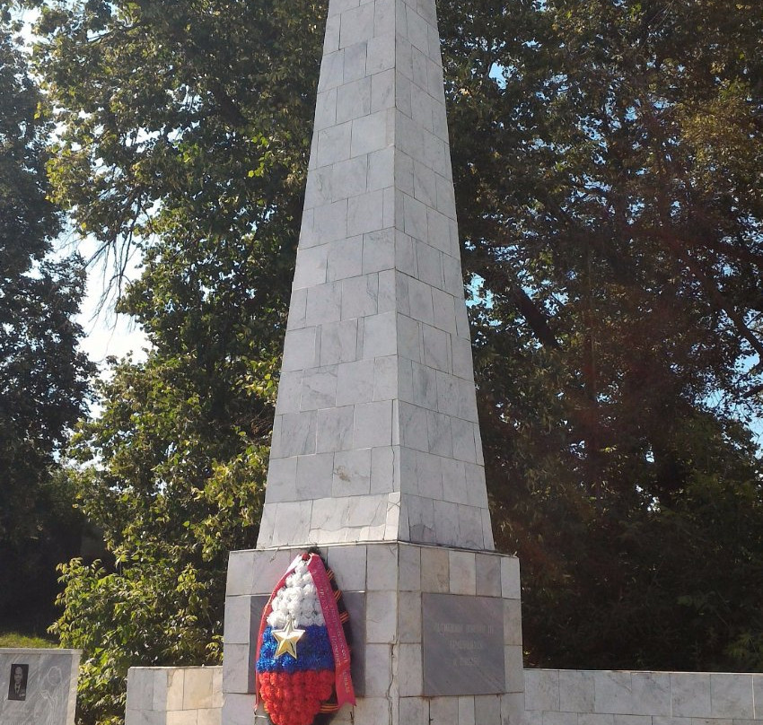 Monument to the Soldiers Who Died During the Great Patriotic War景点图片