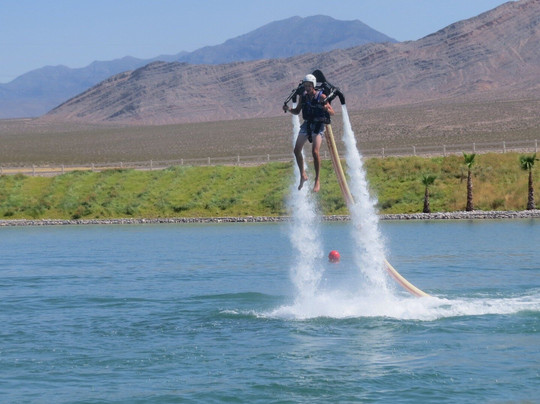 Jetpack America-纽波特海滩必去景点