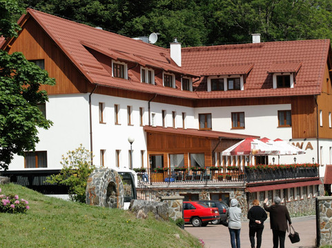 Pobiedna酒店住宿-Le Mont Medical & SPA