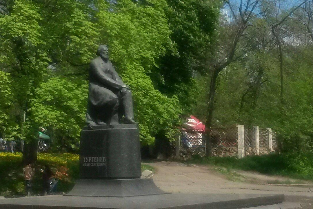 Monument to I.S.Turgenev景点图片