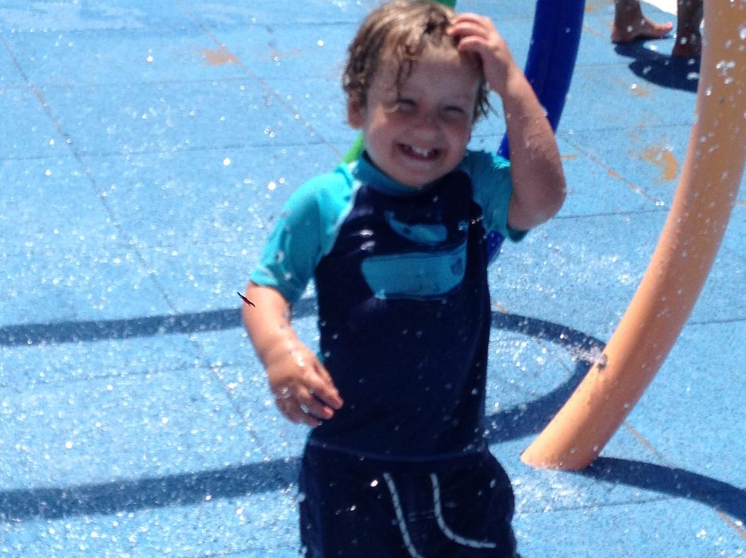 Otter Cove Aquatic Park-圣查尔斯必去景点