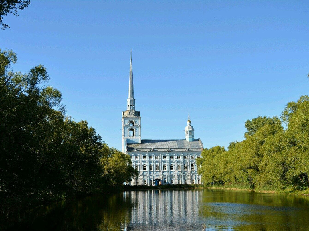 Saint Peter and Saint Paul Cathedral景点图片