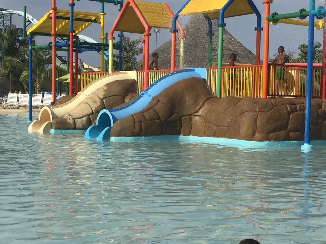 Parque de Agua Karina景点图片