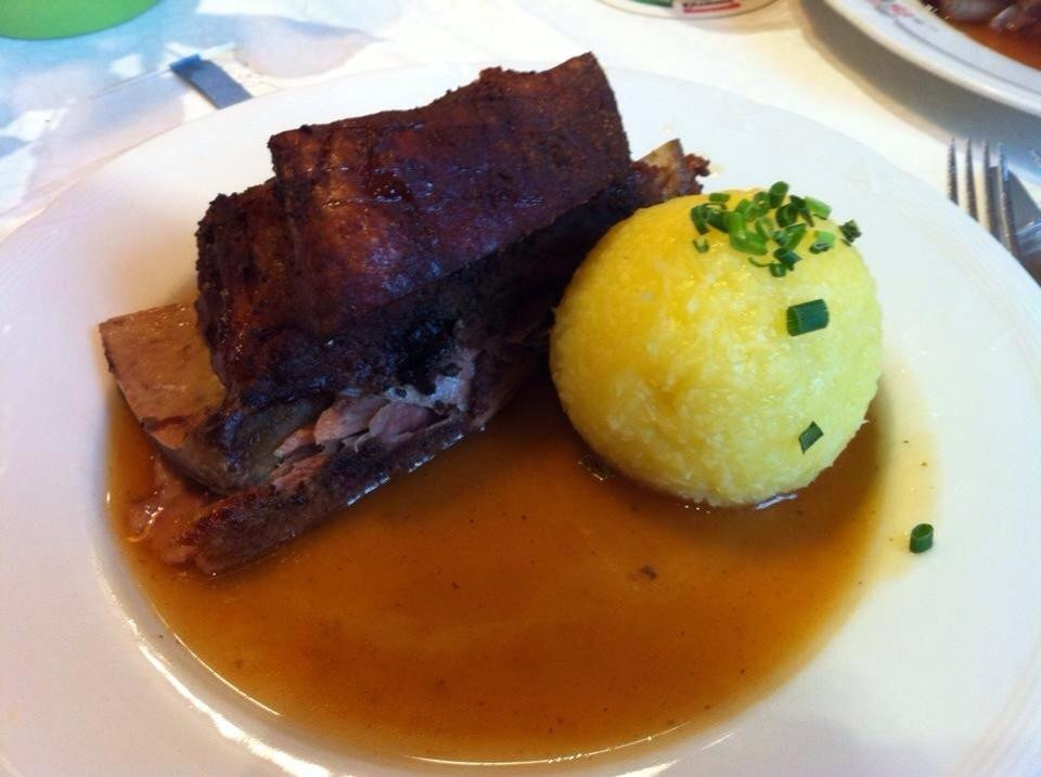 Dechsendorf酒店住宿-Gasthof Guthlein