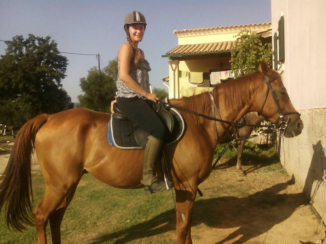 Horse Riding Kourkoumeli-科孚必去景点