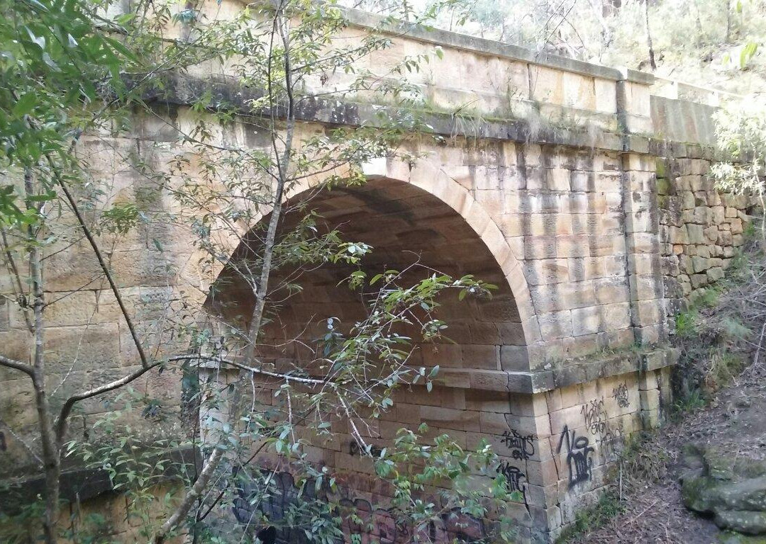 Lennox Bridge景点图片