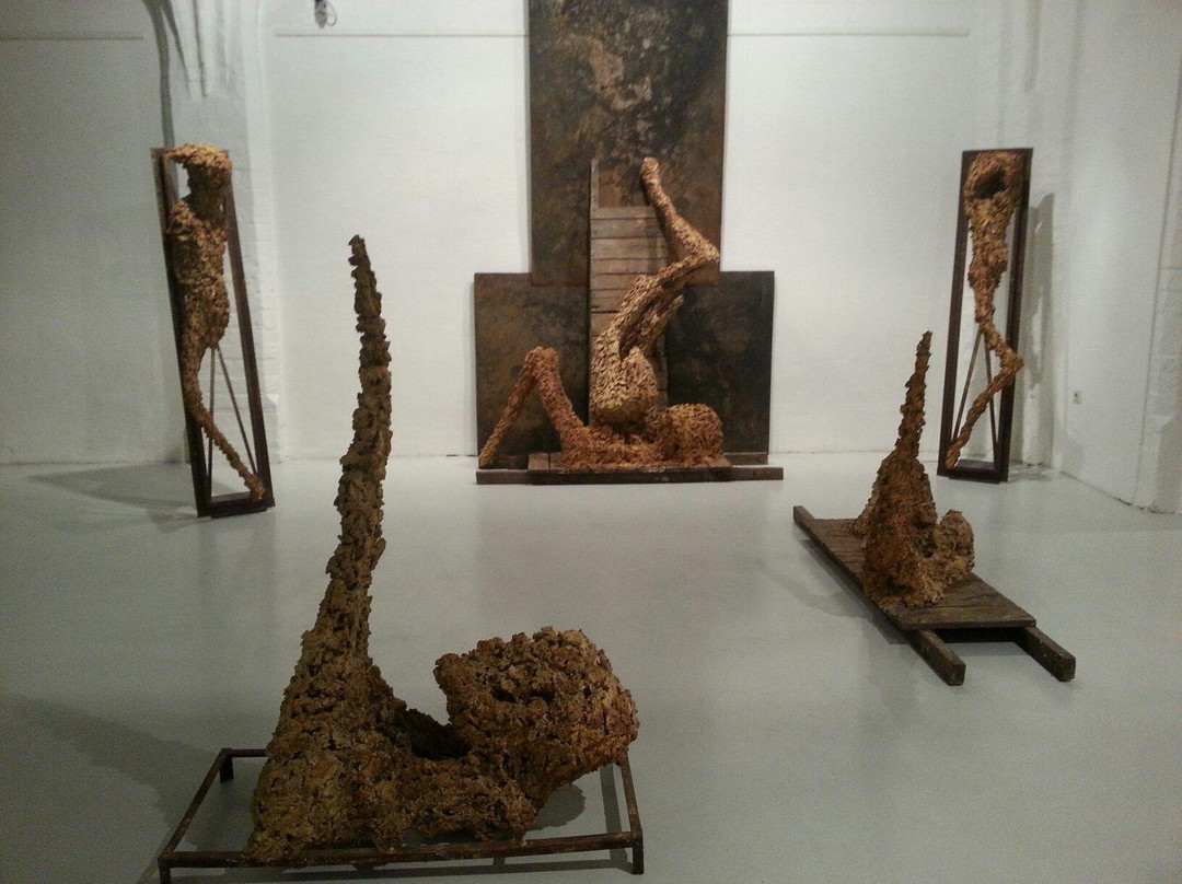 Brandenburg State Museum of Modern Art | Town hall景点图片