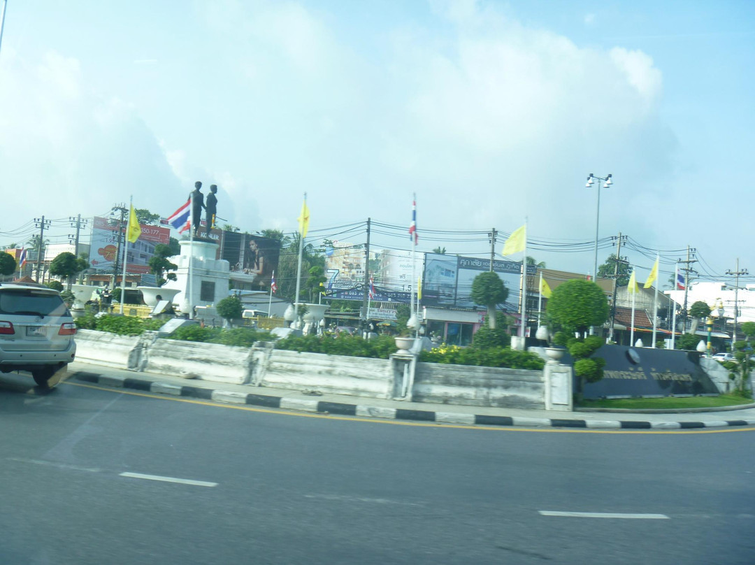 Phuket Heroines Monument景点图片