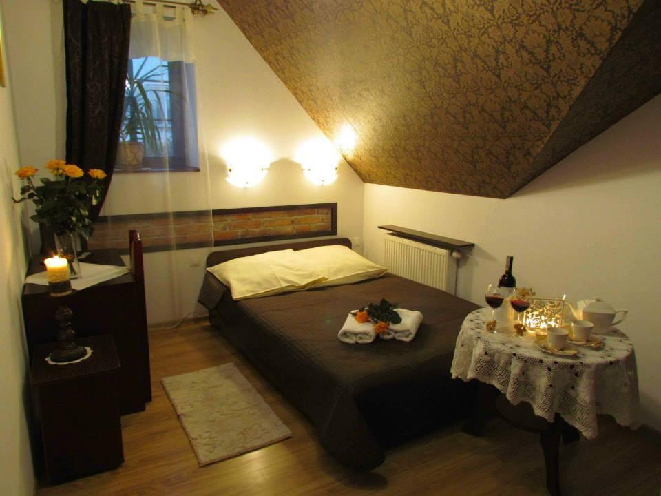 Dworek Zloty Rog Hotel主图