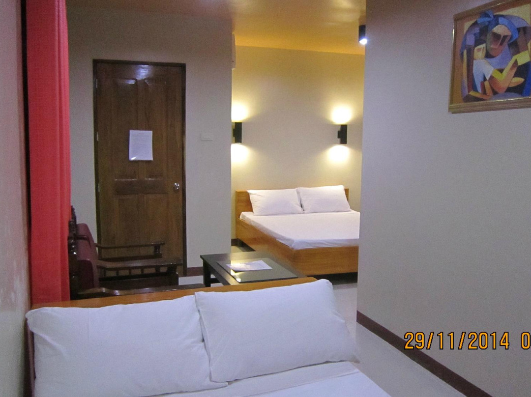 Diamond Hotel & Resto主图