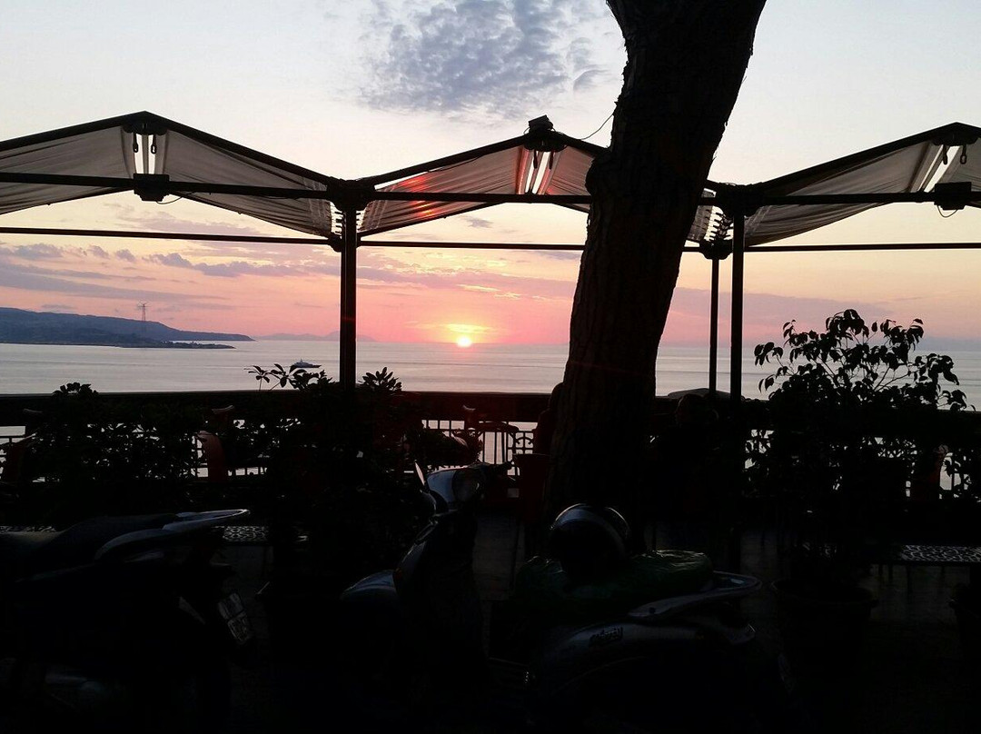 bellavista cafe'-希拉必去景点