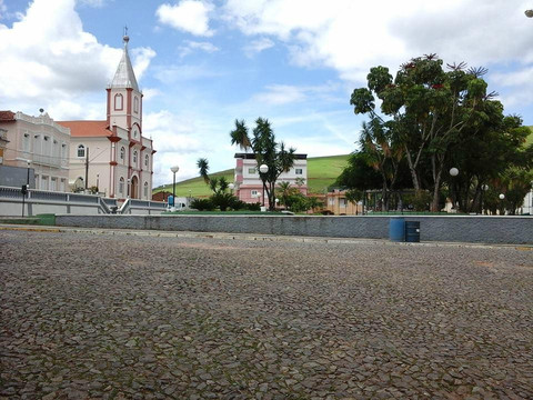 Igreja Santo Antônio-Mirai必去景点