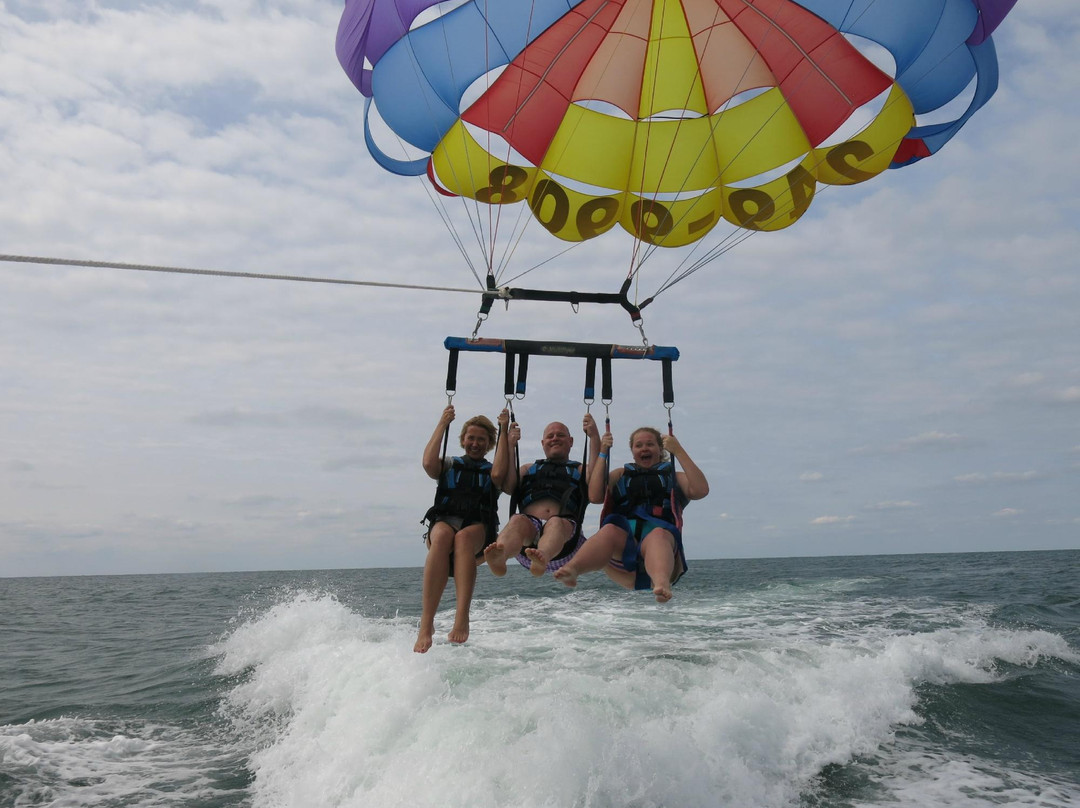 Aloha Watersports-美特尔海滩必去景点