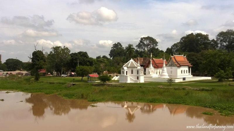 Wat Uposatharam (Wat Bot Manorom)景点图片
