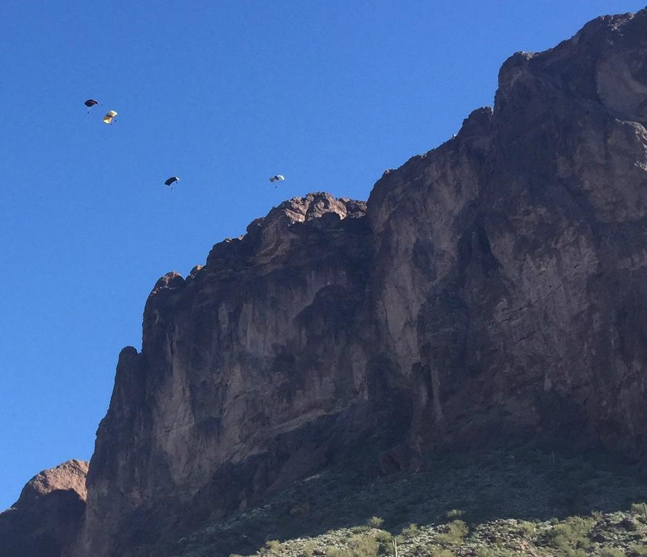 Meanwhile Back at the Ranch主图