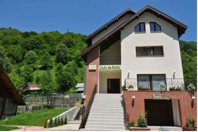 Casa Cu Pomi