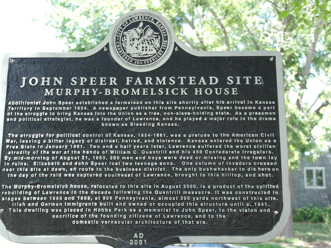 Hobbs Park Memorial-劳伦斯必去景点