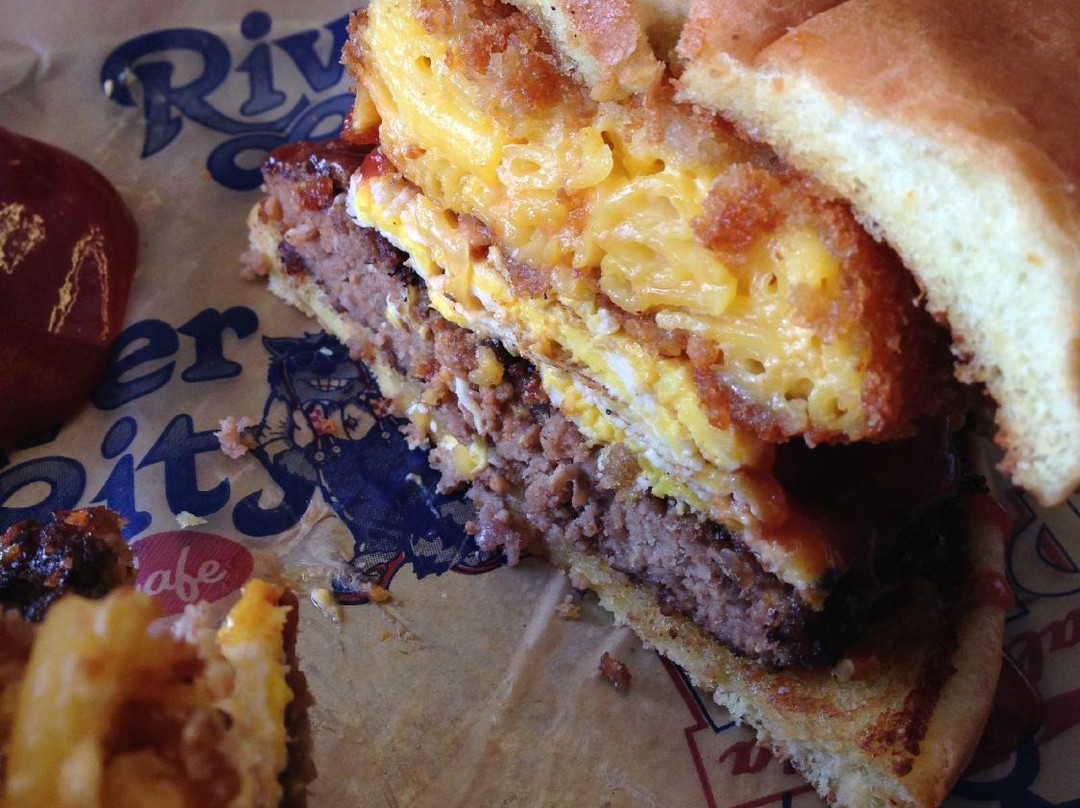 Socastee餐馆和美食-River City Cafe