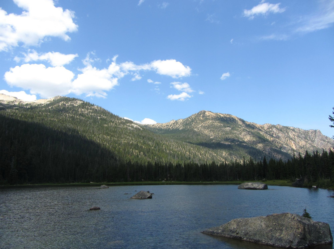 Cutthroat Lake景点图片