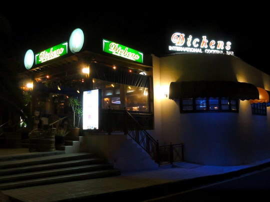 Dickens Cocktail Bar-科斯塔特吉塞必去景点