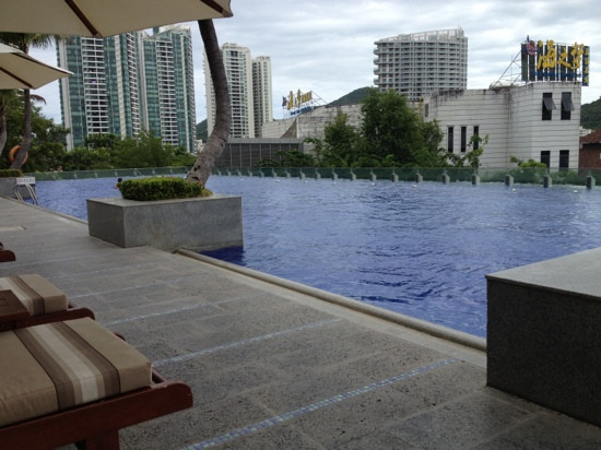 鸿洲埃德瑞度假酒店主图