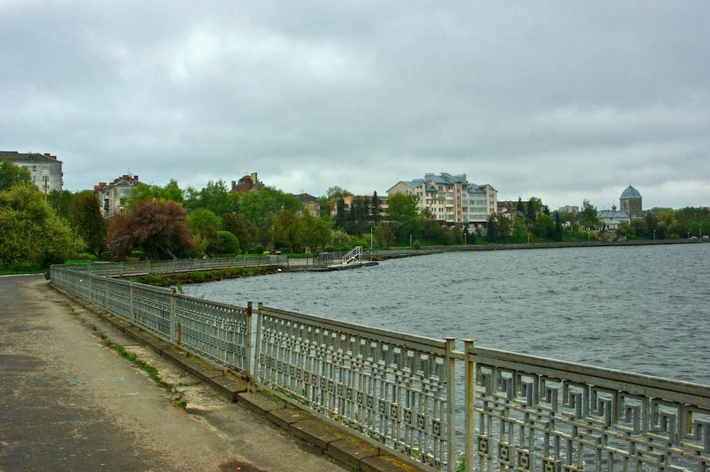 Ternopil Oblast旅游景点-Ternopil Pond