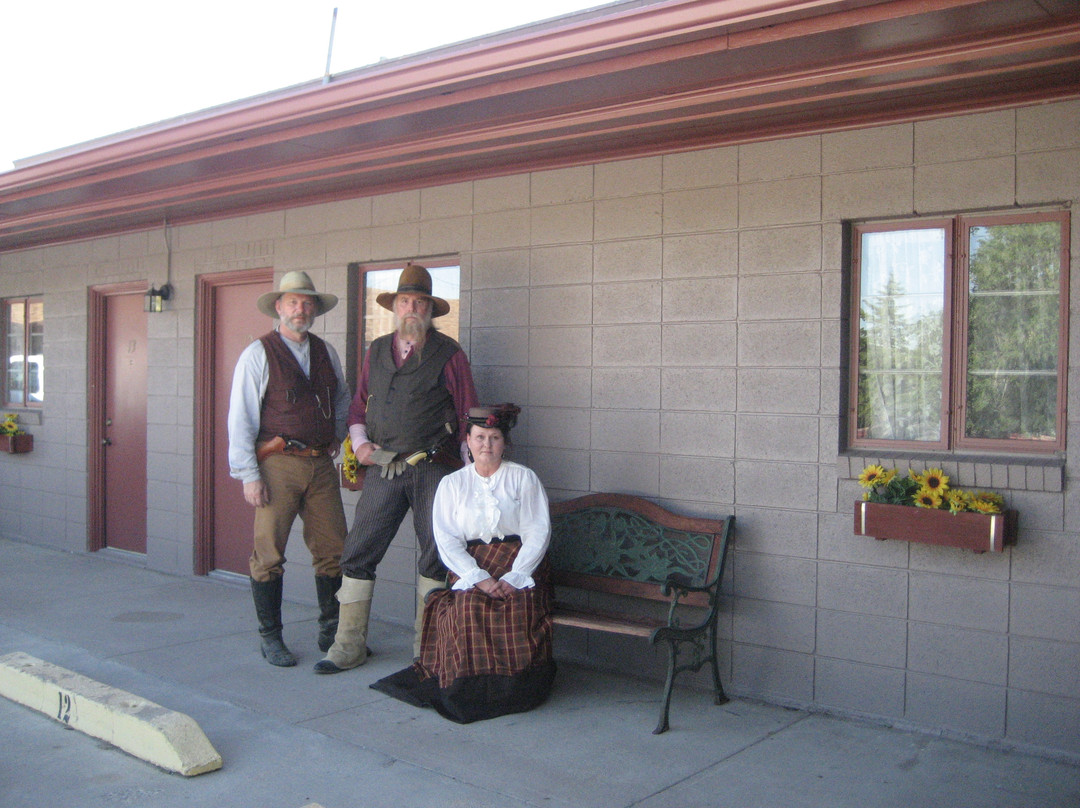 Daltons Bedpost Motel主图