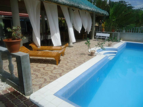 Ginatilan酒店住宿-George & Jimmy's Whalewatching Resort