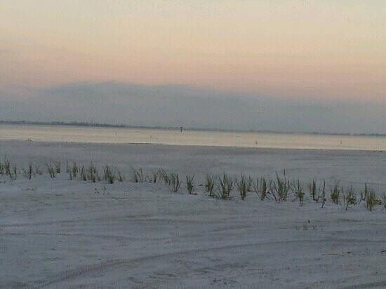 Fort Myers Beach-迈尔斯堡海滩必去景点