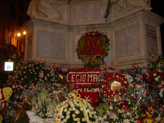 圣母纯洁之柱-罗马必去景点