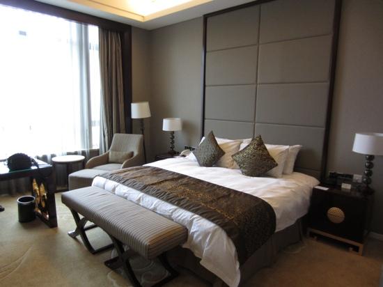 鄂尔多斯皇冠假日酒店-浴室