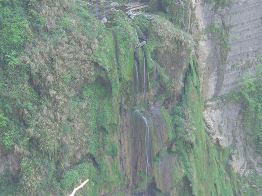 小龙洞瀑布-花垣县必去景点