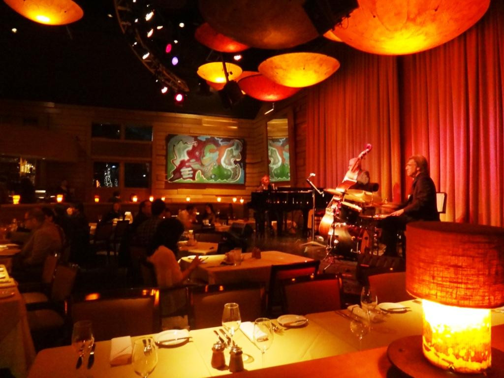 Vibrato Grill Jazz