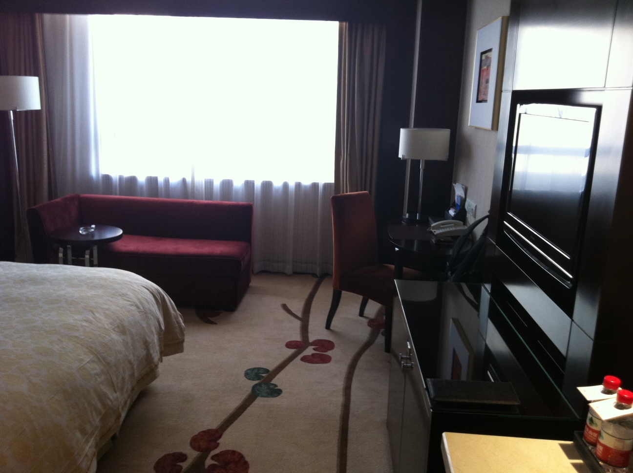 海亮广场大酒店-客卧