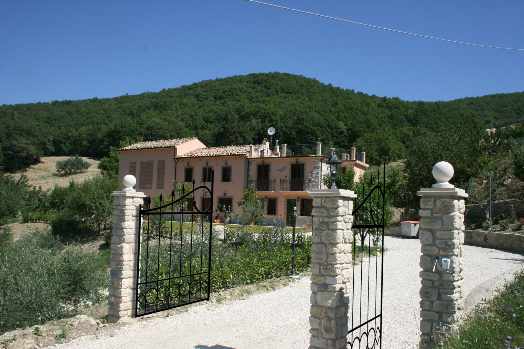Tenuta Villa Rosato-官方