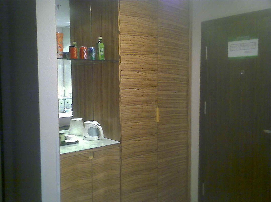 太阳花酒店主图