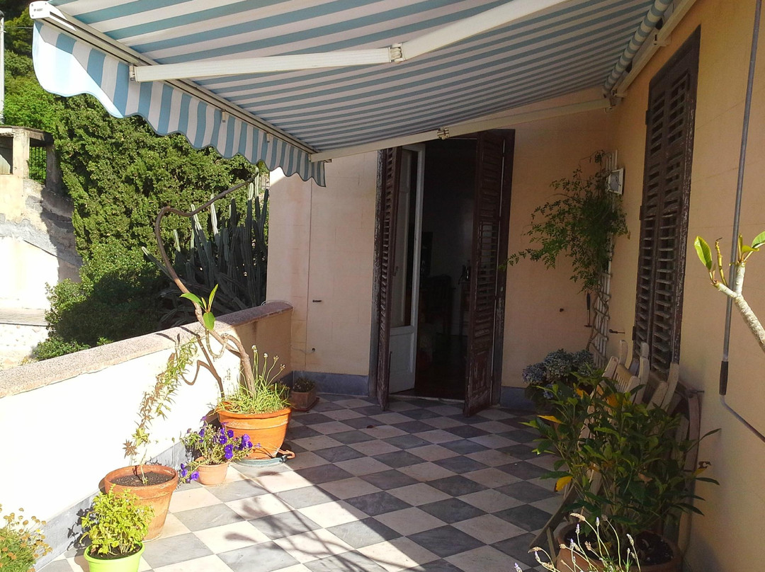 Belmonte Mezzagno酒店住宿-Le Falde